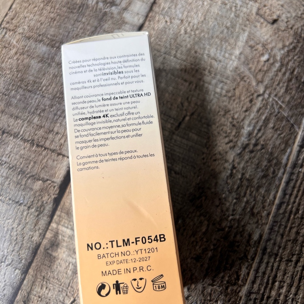 Color Changing Foundation - Cream - Picture 4 of 11